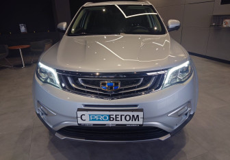 Подержанный автомобиль Geely Atlas 2021 года (3 фото)