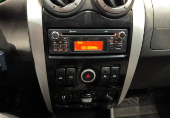 Подержанный автомобиль LADA (ВАЗ) Largus Wagon 2013 года (12 фото)