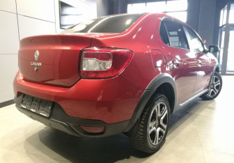 Подержанный автомобиль Renault Logan Sedan 2019 года (3 фото)