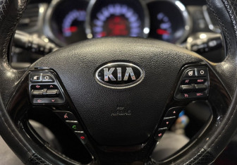 Подержанный автомобиль Kia Ceed Wagon 2013 года (10 фото)