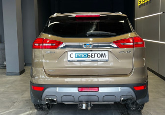 Подержанный автомобиль Geely Atlas 2021 года (3 фото)