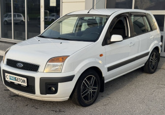 Подержанный автомобиль Ford Fusion 2008 года (2 фото)