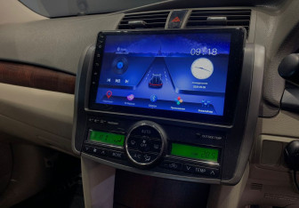 Подержанный автомобиль Toyota Premio 2007 года (11 фото)