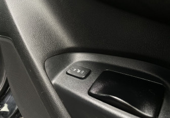 Подержанный автомобиль Honda Crosstour 2012 года (13 фото)