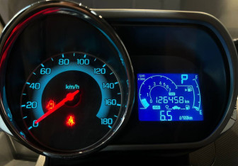 Подержанный автомобиль Chevrolet Spark 2021 года (8 фото)