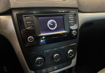 Подержанный автомобиль Skoda Yeti 2017 года (11 фото)