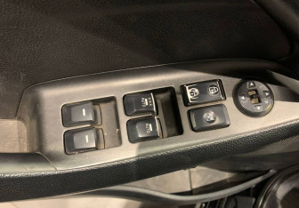 Подержанный автомобиль Kia Cerato Sedan 2013 года (14 фото)