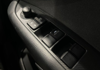 Подержанный автомобиль Mazda CX-3 2015 года (12 фото)