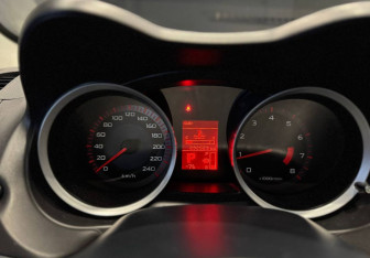 Подержанный автомобиль Mitsubishi Lancer Sedan 2008 года (12 фото)