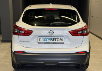 Подержанный автомобиль Nissan Qashqai 2019 года (6 фото)