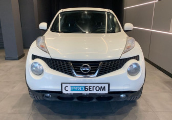 Подержанный автомобиль Nissan Juke 2014 года (3 фото)