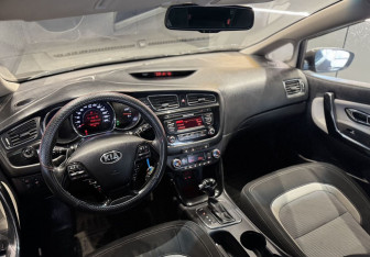 Подержанный автомобиль Kia Ceed Wagon 2013 года (8 фото)