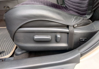 Подержанный автомобиль Toyota Camry Sedan 2008 года (12 фото)