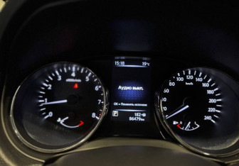 Подержанный автомобиль Nissan Qashqai 2019 года (11 фото)