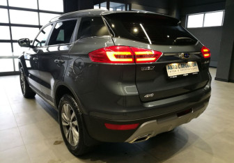 Подержанный автомобиль Geely Atlas 2020 года (3 фото)