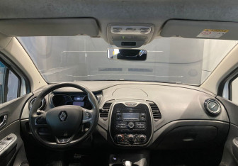 Подержанный автомобиль Renault Kaptur 2018 года (9 фото)