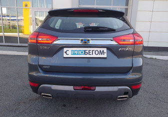 Подержанный автомобиль Geely Atlas 2021 года (6 фото)