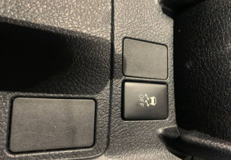 Подержанный автомобиль Toyota Corolla Sedan 2018 года (13 фото)