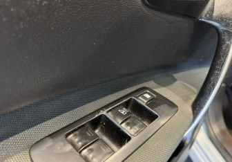 Подержанный автомобиль Nissan Qashqai 2011 года (14 фото)