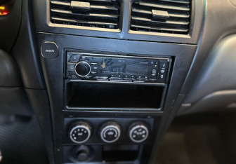 Подержанный автомобиль Nissan Almera Classic 2010 года (10 фото)