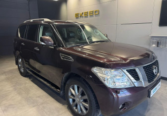 Подержанный автомобиль Nissan Patrol 2011 года (4 фото)