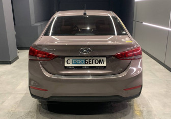 Подержанный автомобиль Hyundai Solaris Sedan 2018 года (6 фото)