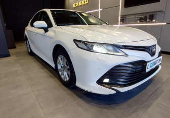 Подержанный автомобиль Toyota Camry Sedan 2020 года (4 фото)