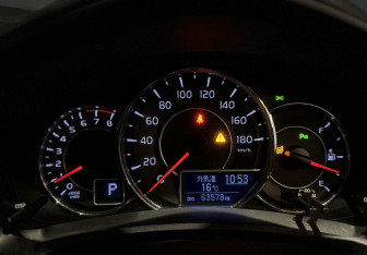 Подержанный автомобиль Toyota Corolla Sedan 2018 года (13 фото)