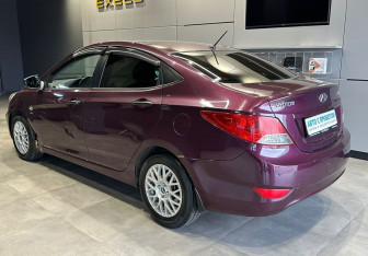 Подержанный автомобиль Hyundai Solaris Sedan 2012 года (4 фото)