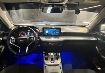 Подержанный автомобиль Haval Jolion 2023 года (13 фото)