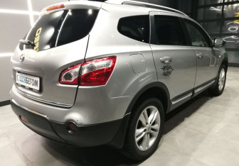 Подержанный автомобиль Nissan Qashqai+2 2013 года (5 фото)