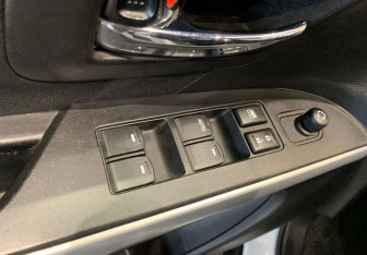 Подержанный автомобиль Suzuki SX4 Hatchback 2014 года (15 фото)