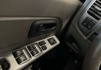 Подержанный автомобиль Great Wall Wingle 2013 года (16 фото)