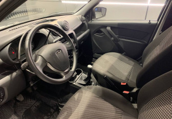 Подержанный автомобиль LADA (ВАЗ) Granta Sedan 2018 года (12 фото)