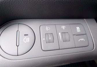 Подержанный автомобиль Hyundai H-1 2020 года (18 фото)