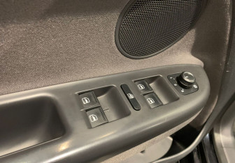 Подержанный автомобиль Volkswagen Golf Plus 2008 года (14 фото)