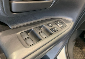 Подержанный автомобиль Mitsubishi Outlander 2014 года (8 фото)