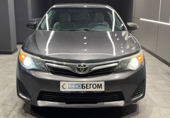 Подержанный автомобиль Toyota Camry Sedan 2013 года (3 фото)