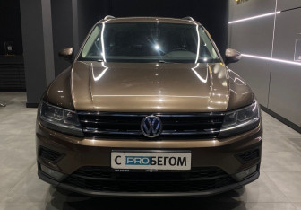 Подержанный автомобиль Volkswagen Tiguan 2017 года (3 фото)
