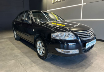 Подержанный автомобиль Nissan Almera Classic 2010 года (4 фото)