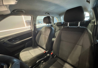 Подержанный автомобиль Skoda Fabia Wagon 2013 года (15 фото)