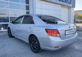 Подержанный автомобиль Toyota Allion 2008 года (6 фото)