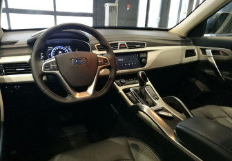 Подержанный автомобиль Geely Atlas 2020 года (10 фото)