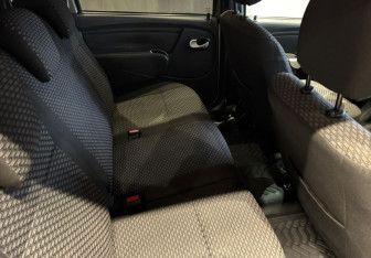 Подержанный автомобиль LADA (ВАЗ) Largus Wagon 2013 года (13 фото)