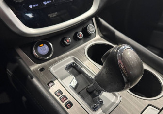 Подержанный автомобиль Nissan Murano Suv 2018 года (13 фото)