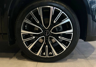 Подержанный автомобиль Exeed VX 2022 года (9 фото)