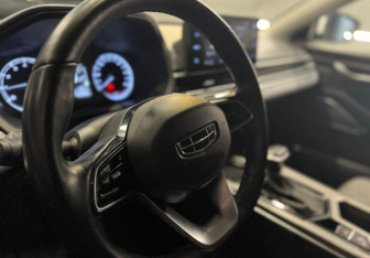 Подержанный автомобиль Geely Emgrand 2023 года (9 фото)