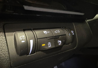 Подержанный автомобиль Exeed VX 2023 года (17 фото)