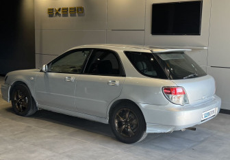 Подержанный автомобиль Subaru Impreza Wagon 2001 года (7 фото)