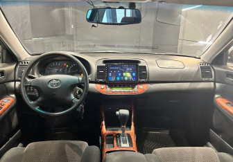 Подержанный автомобиль Toyota Camry Sedan 2003 года (4 фото)